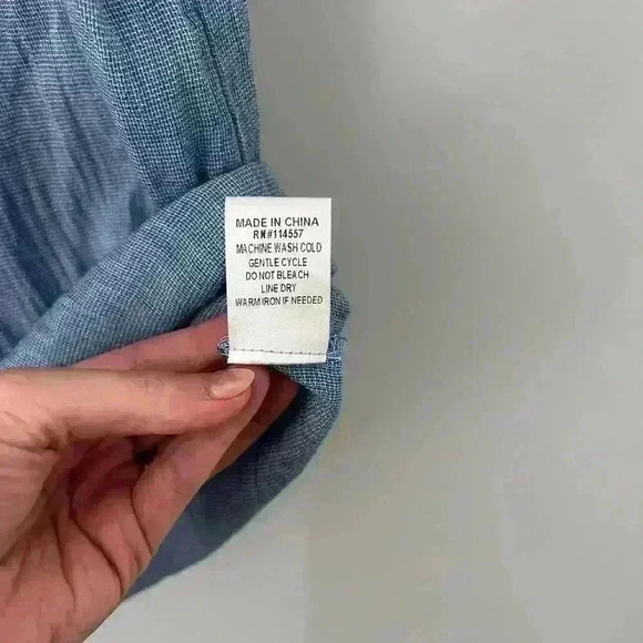 THML Chambray Tank with Neck Detail Size XS - Picture 4 of 5